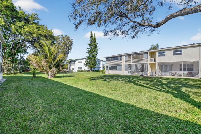 290 Oakridge Q 290, Deerfield Beach, FL 33442