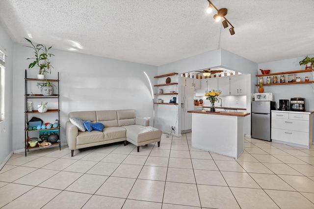 290 Oakridge Q 290, Deerfield Beach, FL 33442