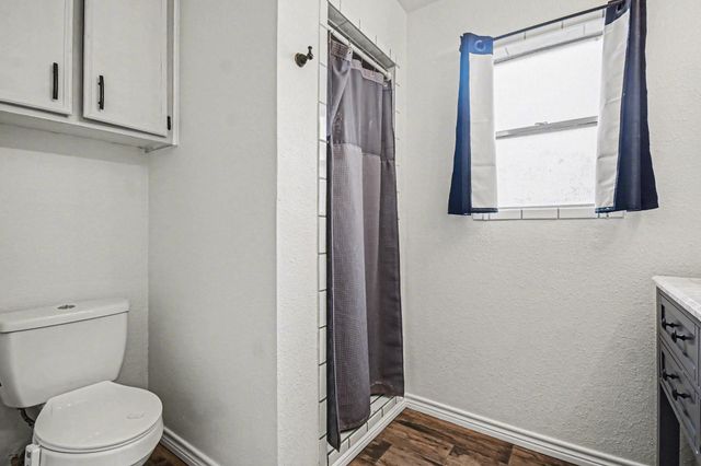 56 W Candlewood Street, Lake Jackson, TX 77566