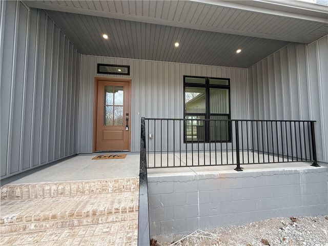 6 Cargill Lane, Bella Vista, AR 72715