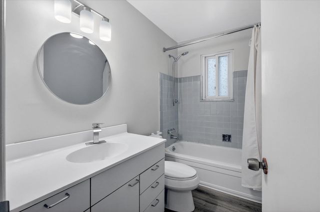 1723 E 14 Mile Road, Birmingham, MI 48009