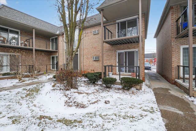 1723 E 14 Mile Road, Birmingham, MI 48009