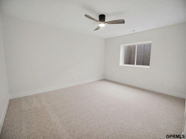9160 Hillcrest Trail, Lincoln, NE 68510