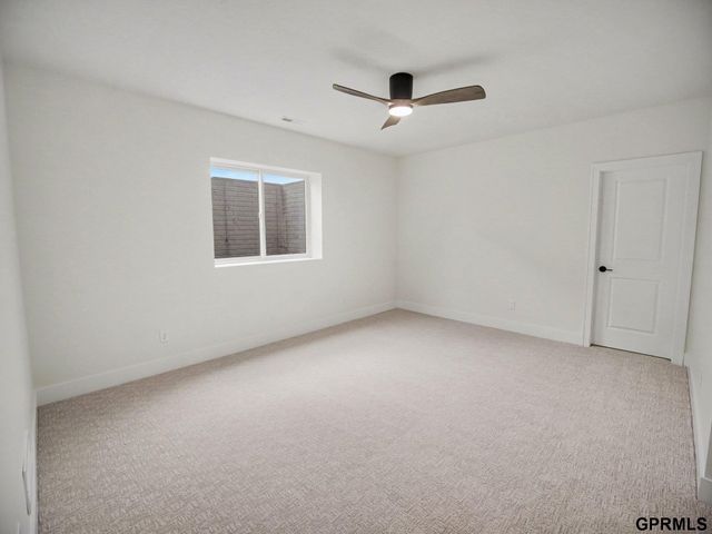 9160 Hillcrest Trail, Lincoln, NE 68510