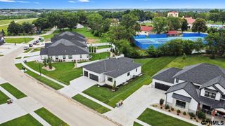 9160 Hillcrest Trail, Lincoln, NE 68510