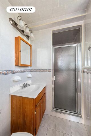 2711 Ave X C5, New York City, NY 11235