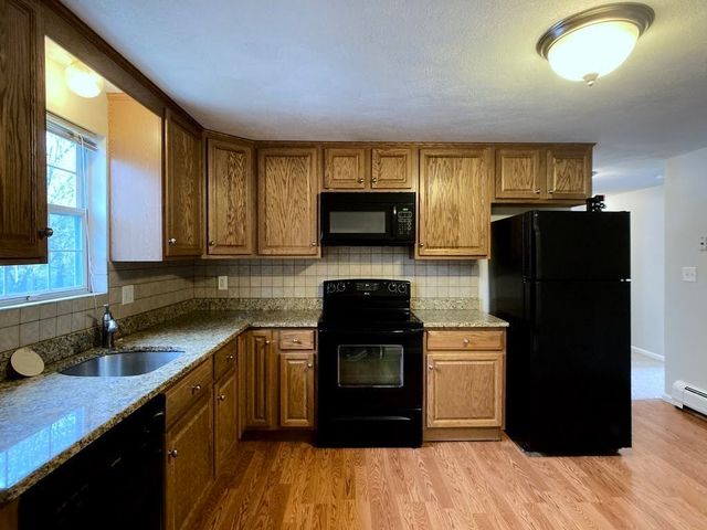 25 Columbia Avenue 2nd floor, Newton, MA 02464