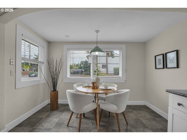 2691 LANCASTER St, West Linn, OR 97068