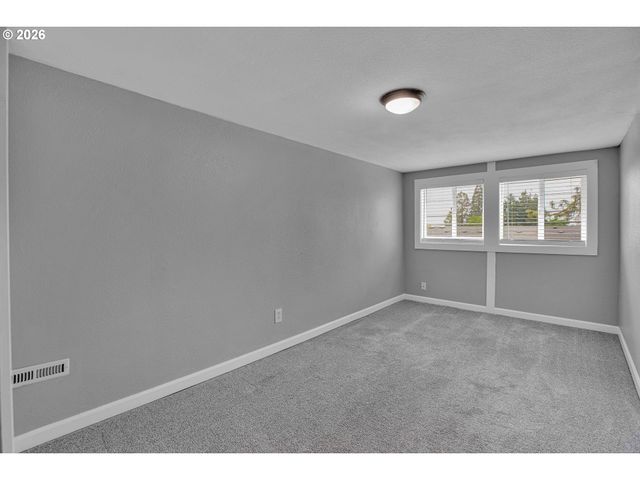 2691 LANCASTER St, West Linn, OR 97068
