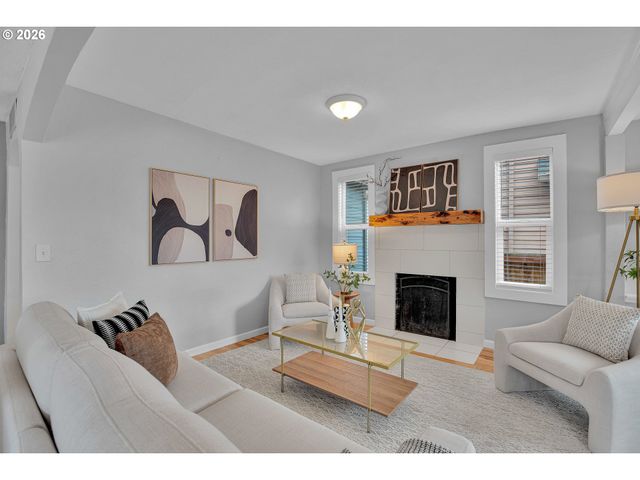 2691 LANCASTER St, West Linn, OR 97068