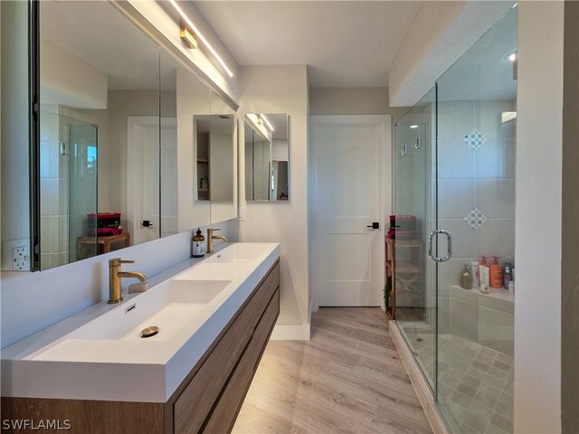 1495 Blue Point AVE C, Naples, FL 34102