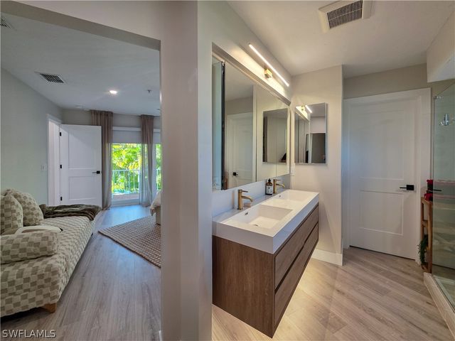 1495 Blue Point AVE C, Naples, FL 34102