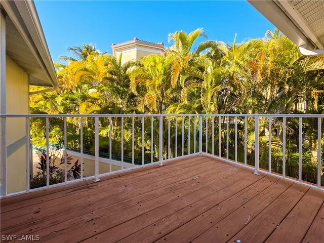 1495 Blue Point AVE C, Naples, FL 34102