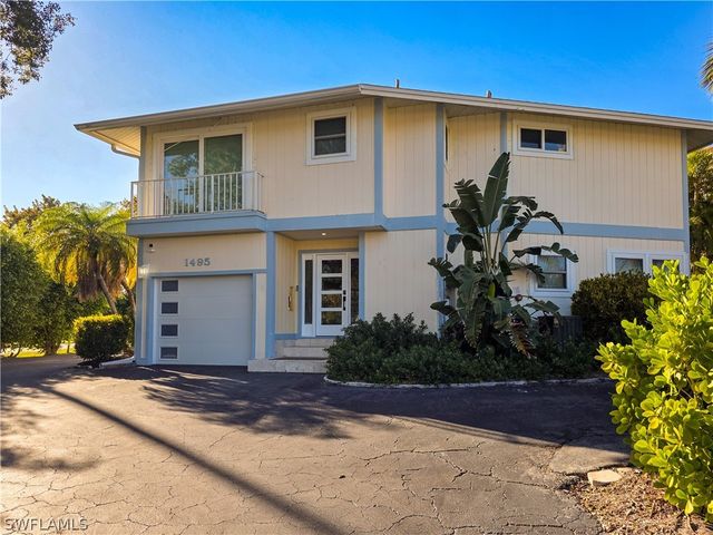 1495 Blue Point AVE C, Naples, FL 34102