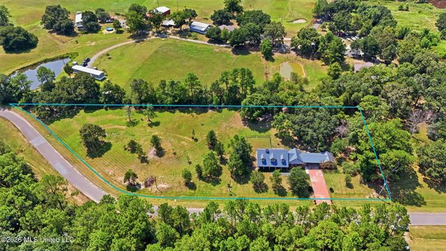 26560 Camille Drive, Pass Christian, MS 39571