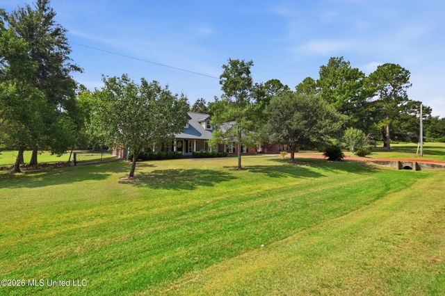 26560 Camille Drive, Pass Christian, MS 39571