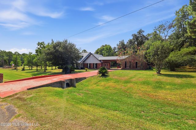 26560 Camille Drive, Pass Christian, MS 39571