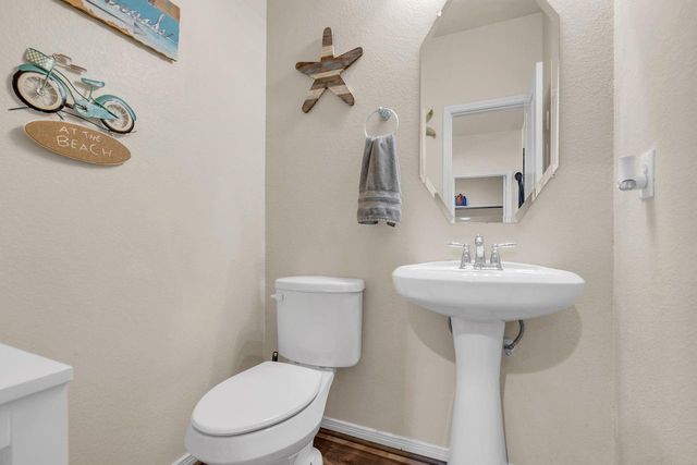 680 Cumberland Ridge Lane, League City, TX 77573