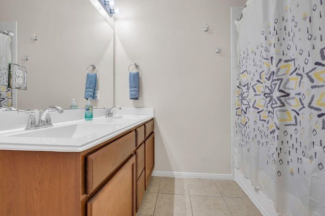 680 Cumberland Ridge Lane, League City, TX 77573