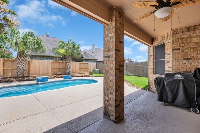 680 Cumberland Ridge Lane, League City, TX 77573