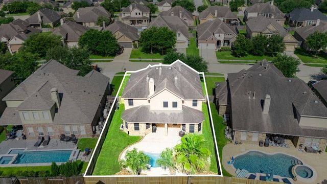 680 Cumberland Ridge Lane, League City, TX 77573