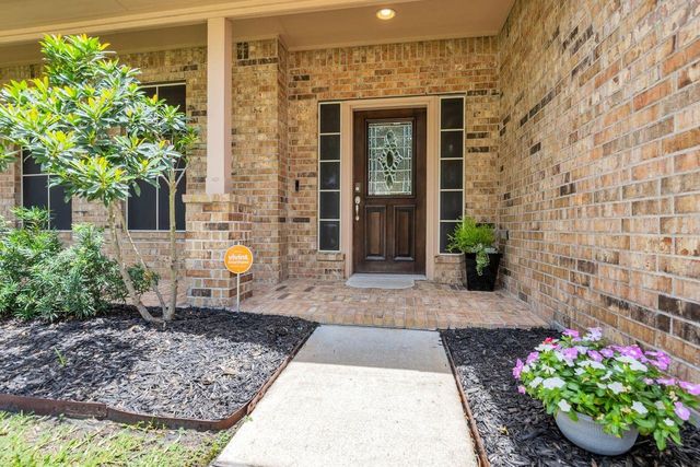 680 Cumberland Ridge Lane, League City, TX 77573