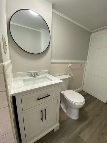 13 Pleasant 2, Medfield, MA 02052