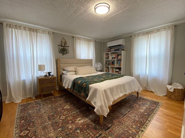 13 Pleasant 2, Medfield, MA 02052
