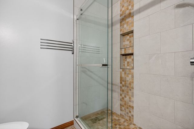 1089 Quaker Hill Court 1089, Elgin, IL 60120