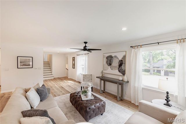 1 Vienna Court, Lake St Louis, MO 63367
