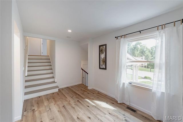 1 Vienna Court, Lake St Louis, MO 63367