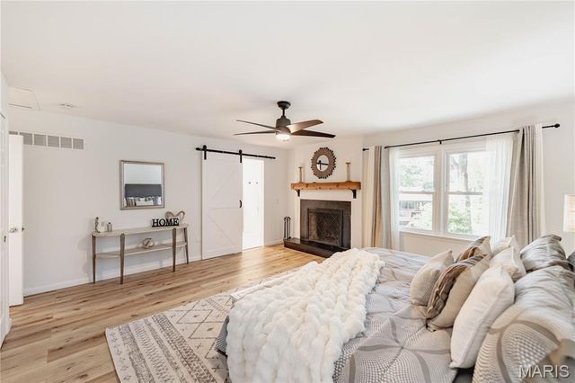 1 Vienna Court, Lake St Louis, MO 63367