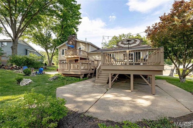 1 Vienna Court, Lake St Louis, MO 63367