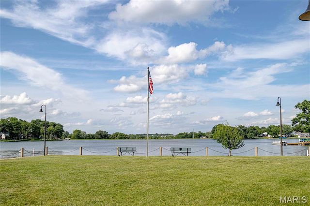 1 Vienna Court, Lake St Louis, MO 63367