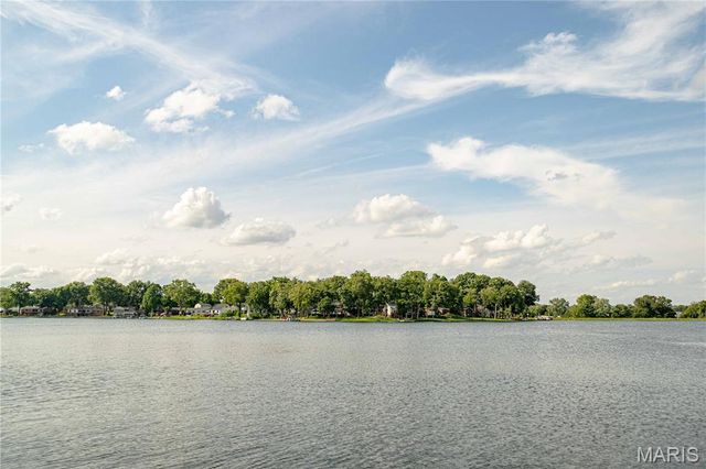 1 Vienna Court, Lake St Louis, MO 63367