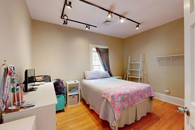 561 Broadway A2, Somerville, MA 02145