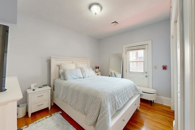 561 Broadway A2, Somerville, MA 02145