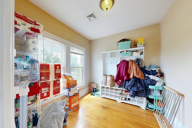 561 Broadway A2, Somerville, MA 02145
