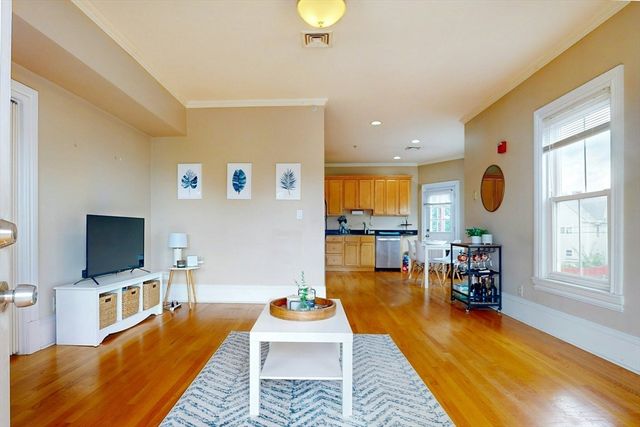 561 Broadway A2, Somerville, MA 02145