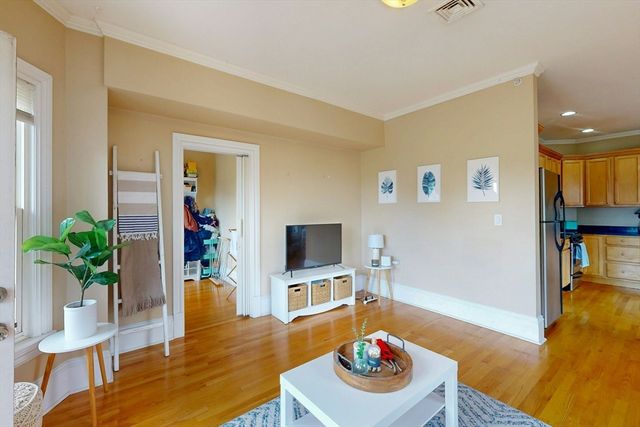 561 Broadway A2, Somerville, MA 02145