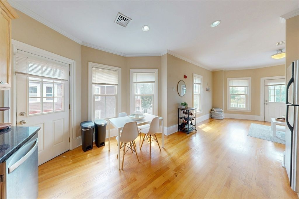 561 Broadway A2, Somerville, MA 02145