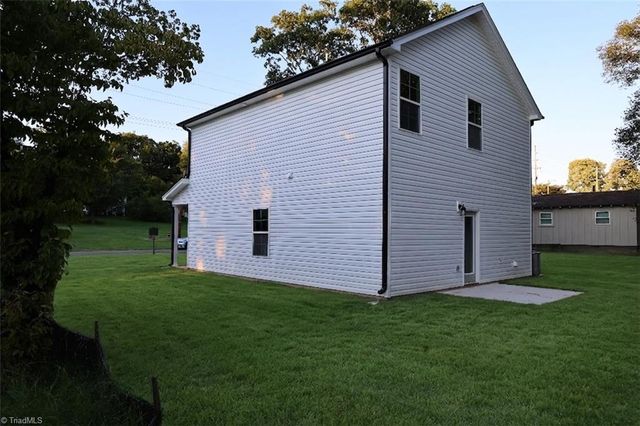 400 Guilford Street, Lexington, NC 27292