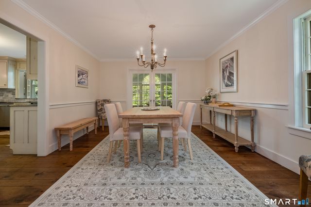 8 Squire Lane, Essex, CT 06426