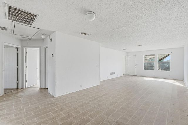 9632 Windridge Way, Dallas, TX 75217