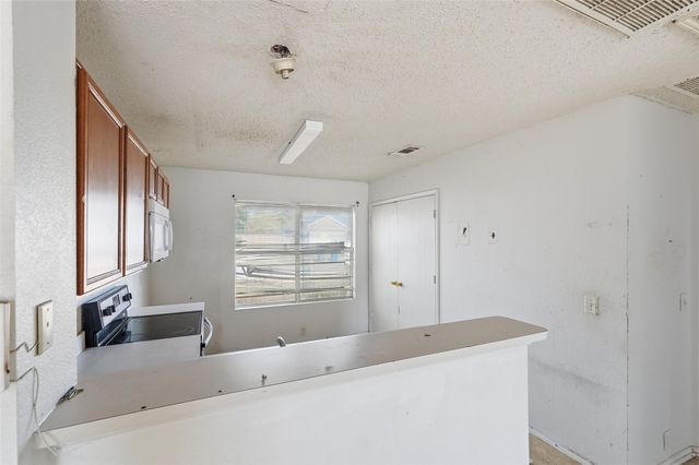 9632 Windridge Way, Dallas, TX 75217