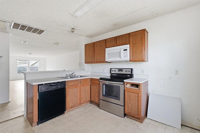 9632 Windridge Way, Dallas, TX 75217