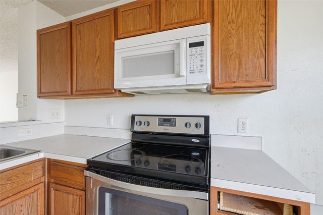 9632 Windridge Way, Dallas, TX 75217