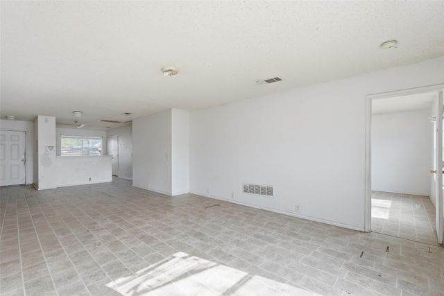 9632 Windridge Way, Dallas, TX 75217