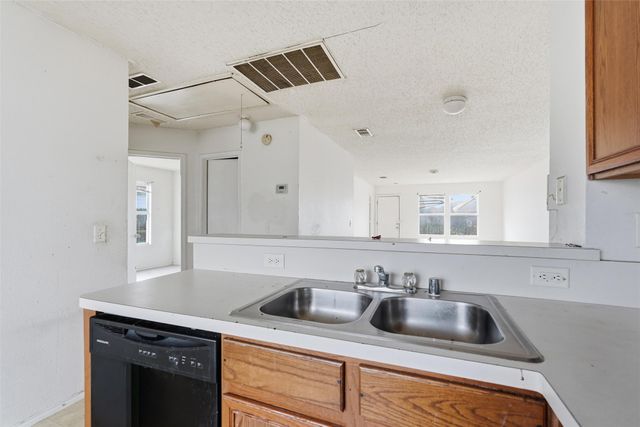 9632 Windridge Way, Dallas, TX 75217