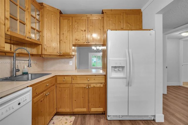 301 NW 76th Ave 102, Margate, FL 33063